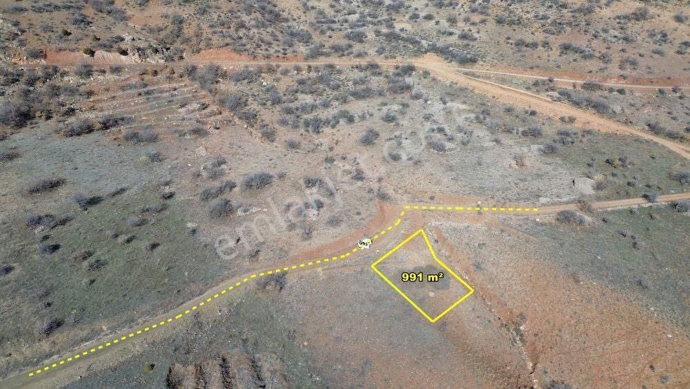 Hadim Yukarıeşenlerde 991 M2 Müstakil Tapulu Tarla