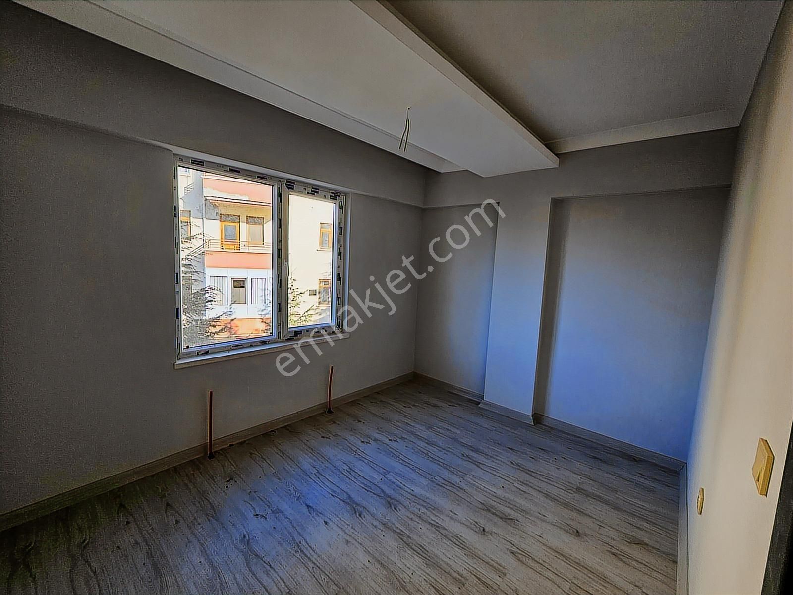 Şimşek Emlak Esenboğa Hava Alanına Yakın 50m2 1+1 Oturuma Hazır - Görsel 11