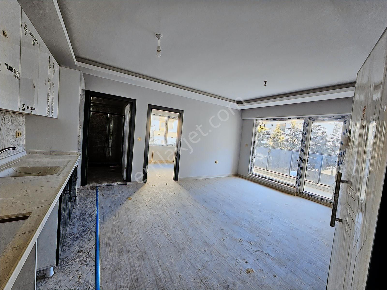 Şimşek Emlak Esenboğa Hava Alanına Yakın 50m2 1+1 Oturuma Hazır - Görsel 2