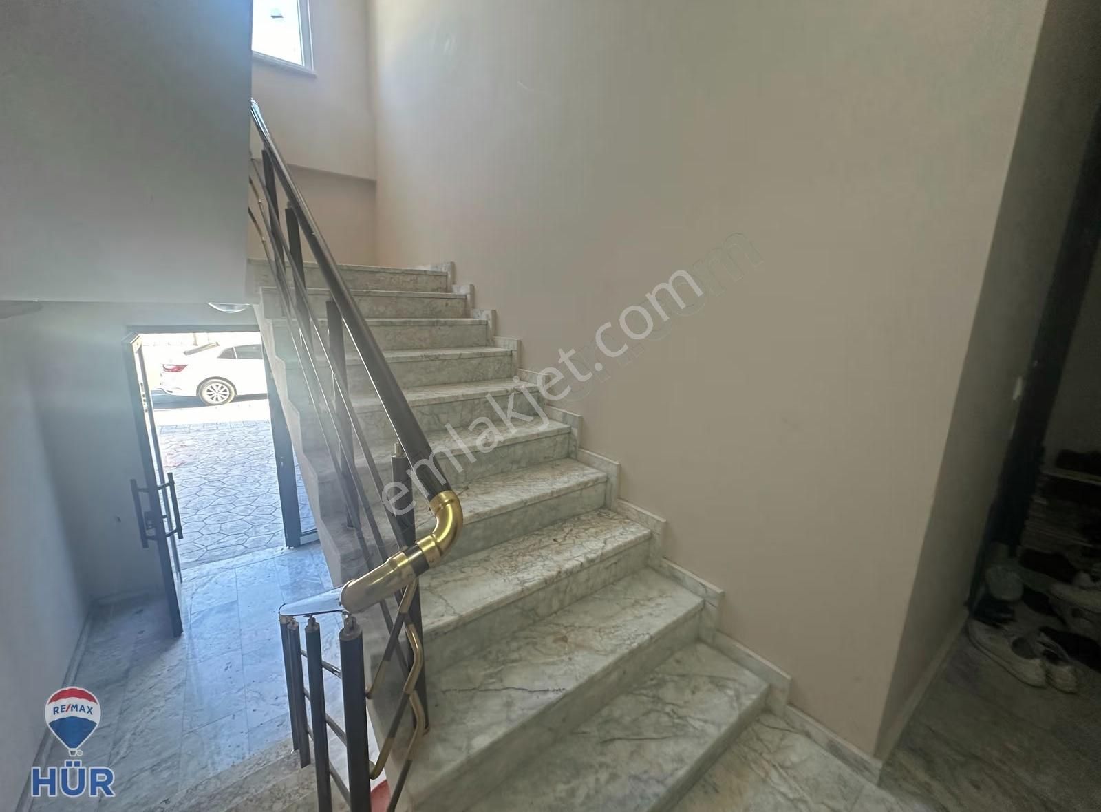 Remax Hür'den Kiralık Ful Eşyalı 2+1 Daire Yeni Stad Civarı - Görsel 23