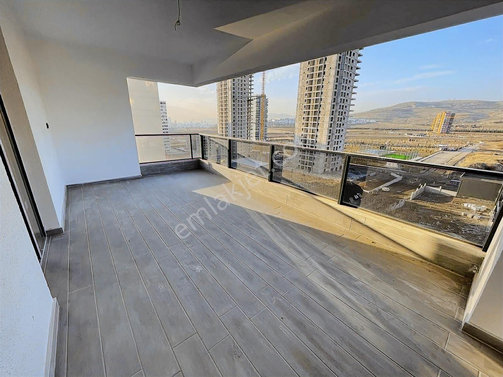 Fırsat Ovacığın Gözde Yerinde 4,5+1 Hiç Oturulmamış Site Dairesi - Görsel 28