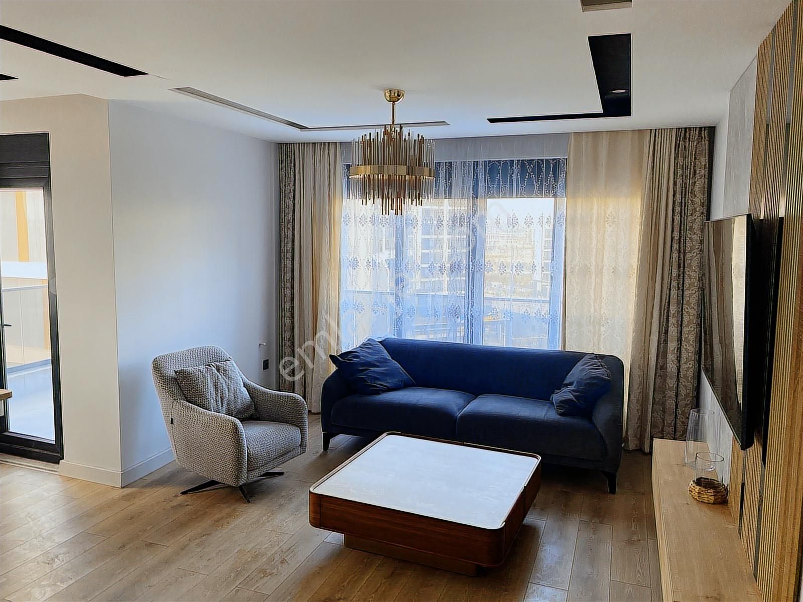 Altıntaş Mahallesinde Lüks, Ferah, Eşyalı 3+1 Kiralık Daire - Görsel 12