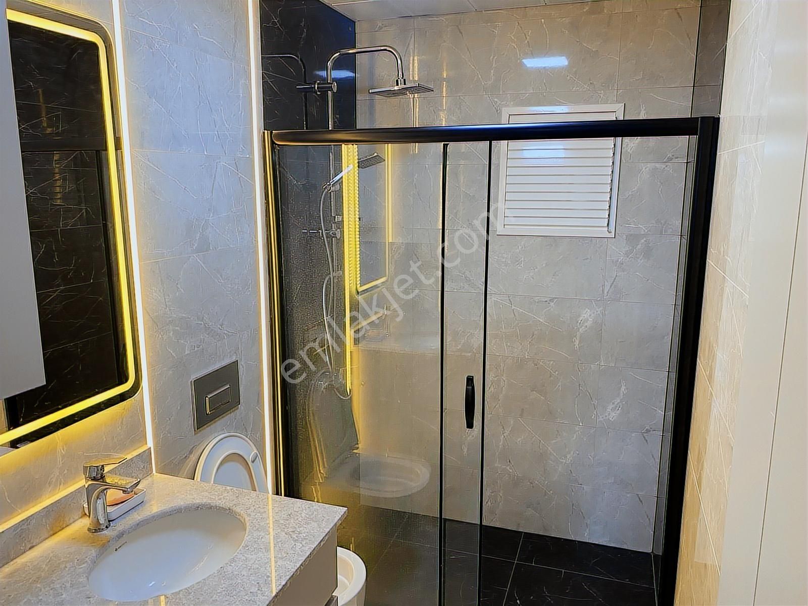 Altıntaş Mahallesinde Lüks, Ferah, Eşyalı 3+1 Kiralık Daire - Görsel 2