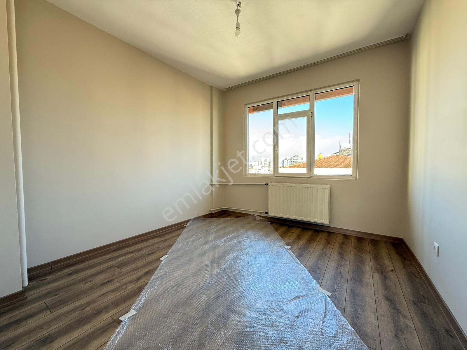 Utkudan Kozyatağı Bayar Cad.üzerinde Çift Balkonlu Satılık 3+1 - Görsel 19