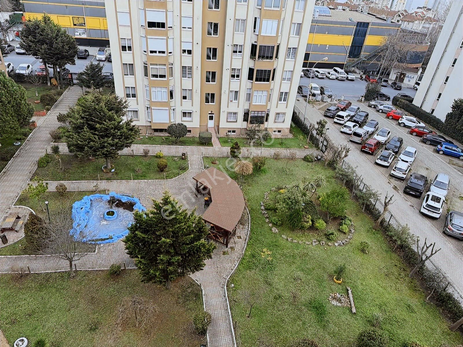 Bahçeşehir Esenkent Erguvan Evlerinde Ferah Kiralık 3+1 Daire - Görsel 12