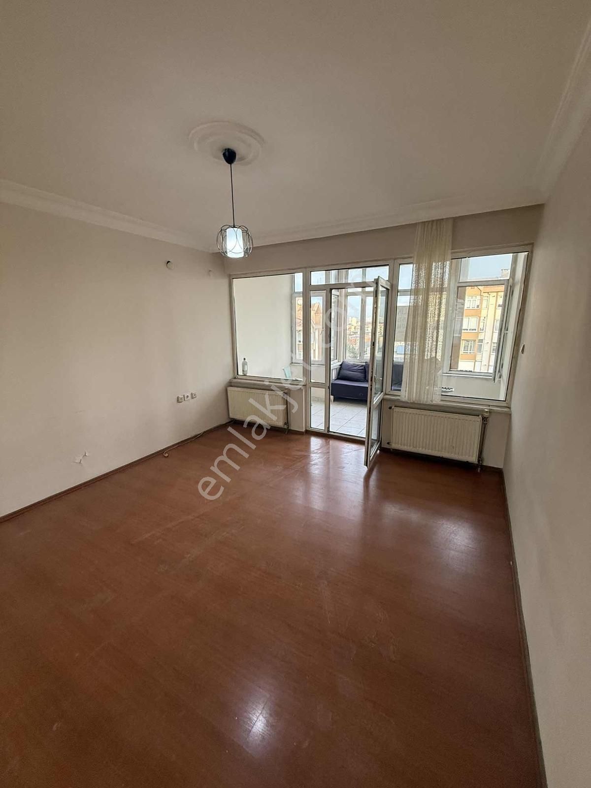 Bahçeşehir Esenkent Erguvan Evlerinde Ferah Kiralık 3+1 Daire - Görsel 14