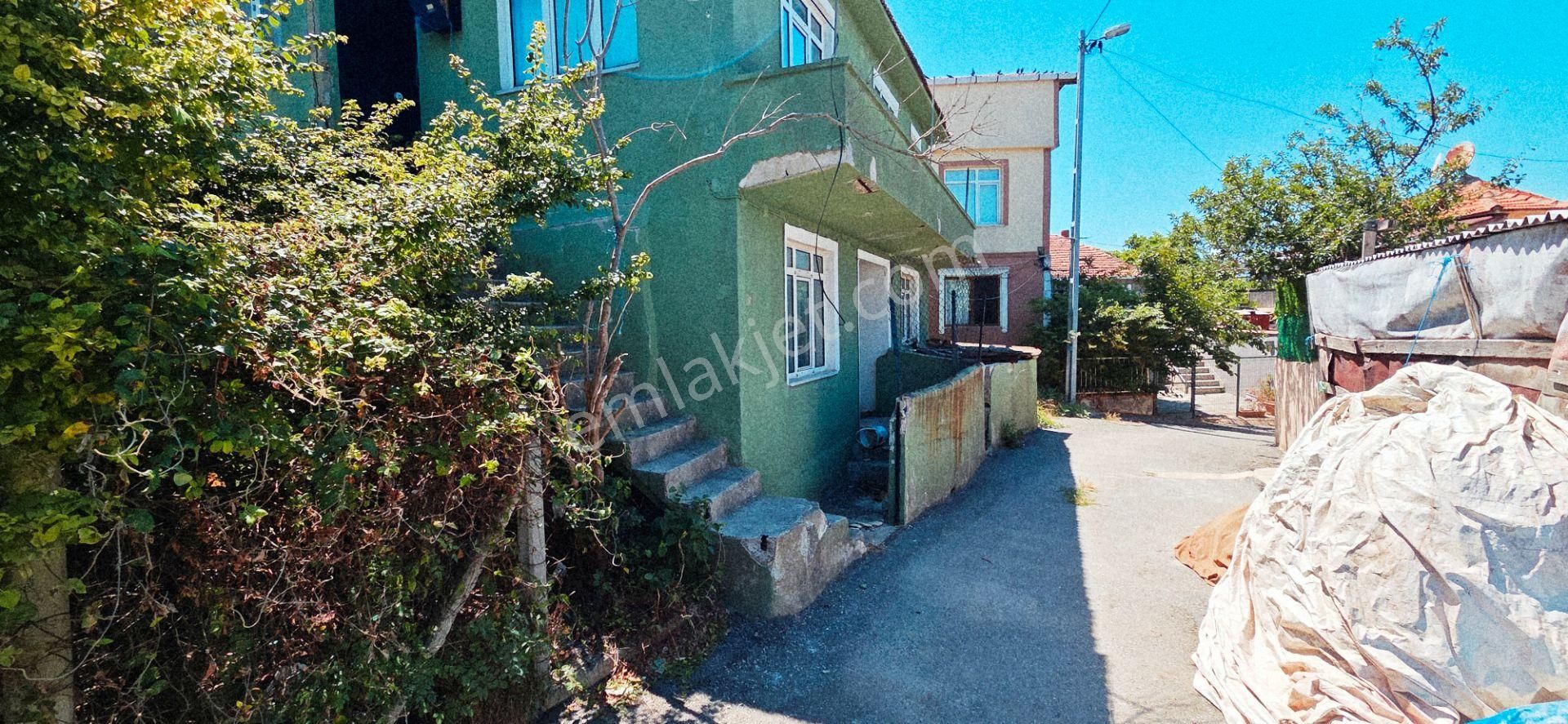 Beykoz Anadolu Feneri Eşsiz Konumda 140m2 Bahçeli Boş Satılık Bina - Görsel 12