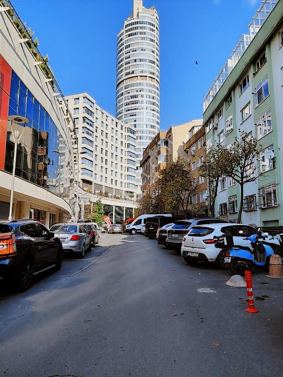 Şişli Fulya Mah. Cevahire 3 Dk.140 M.kare Tertemiz Dubleks.