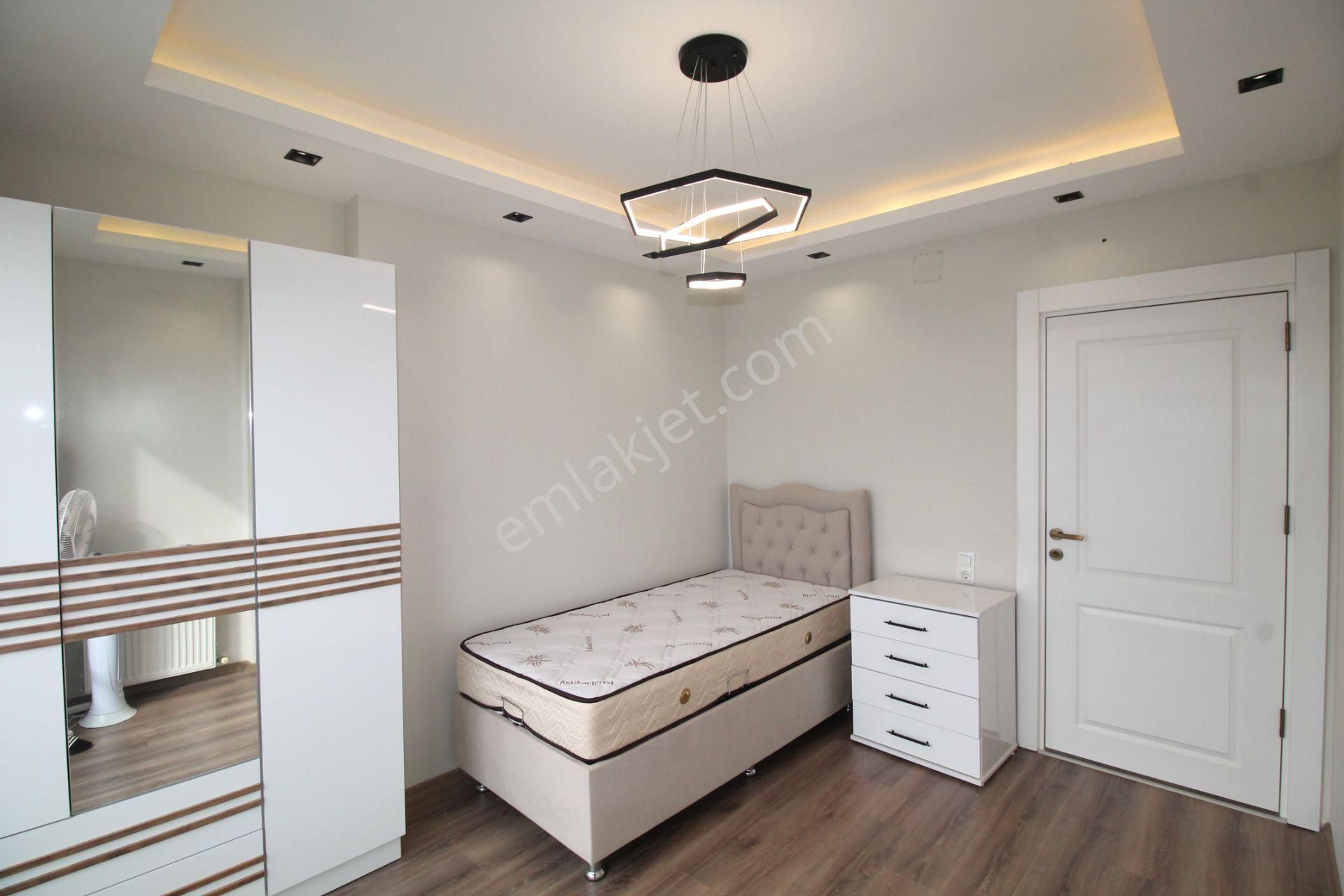 Retro’dan Tecede Full Konsept Sitede Doğalgazlı 3+1 Kafa Daire - Görsel 12