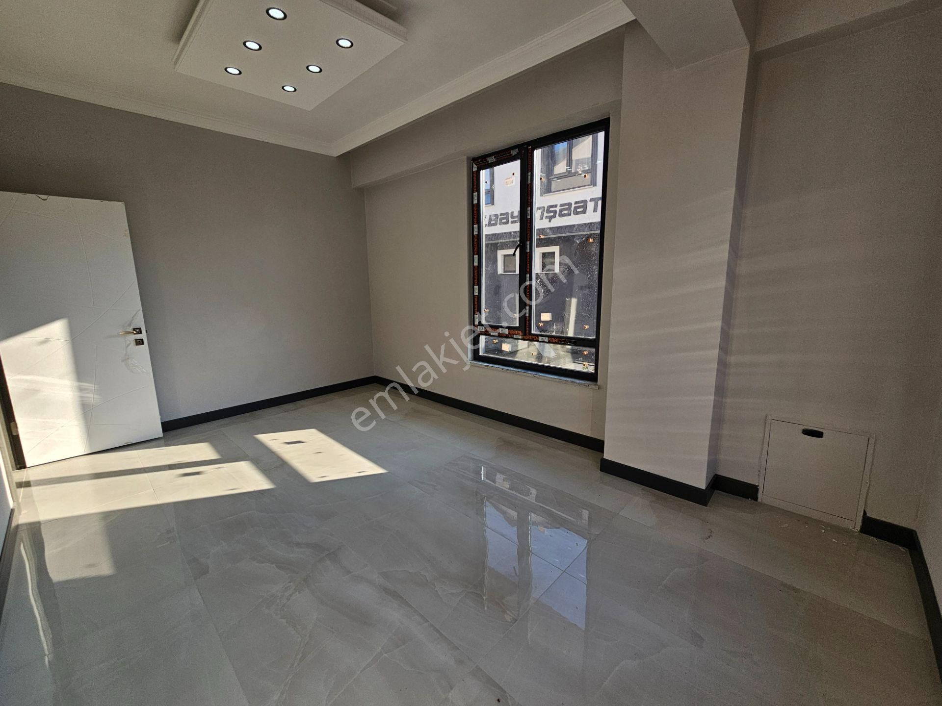 Deniz'den Kocaali Sakarya'da 4+1 Yerden Isıtmalı, Merkezi Konumda Lüks Villa - Görsel 26