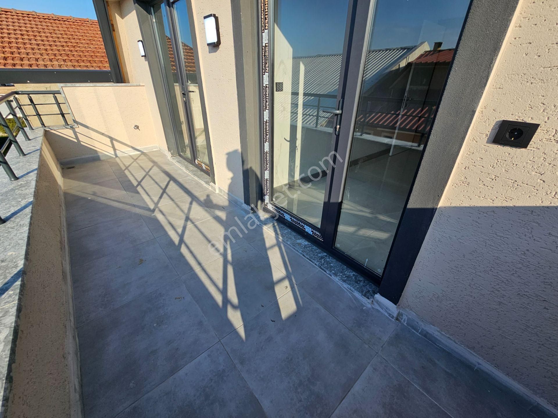 Deniz'den Kocaali Sakarya'da 4+1 Yerden Isıtmalı, Merkezi Konumda Lüks Villa - Görsel 35