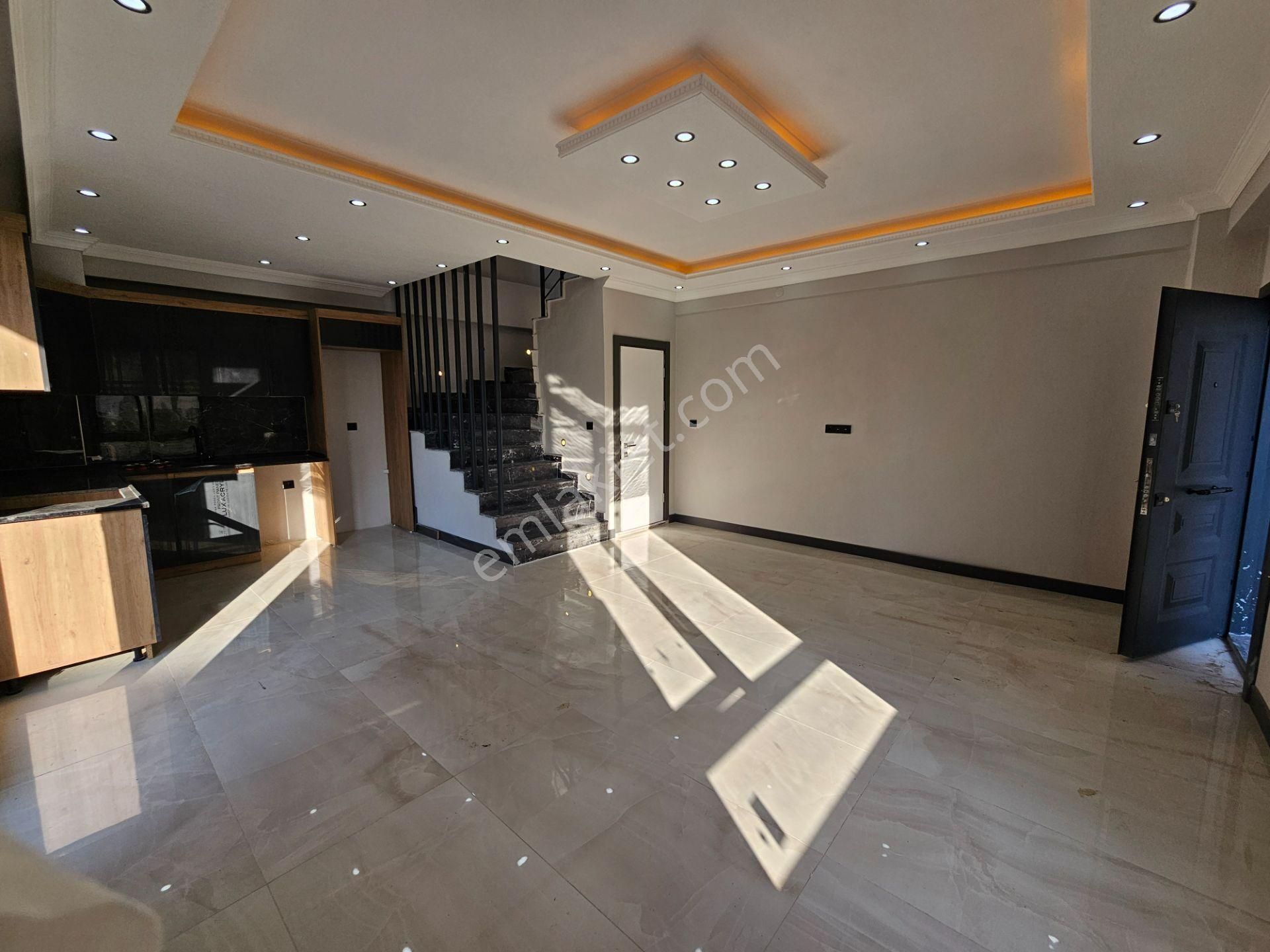 Deniz'den Kocaali Sakarya'da 4+1 Yerden Isıtmalı, Merkezi Konumda Lüks Villa - Görsel 12