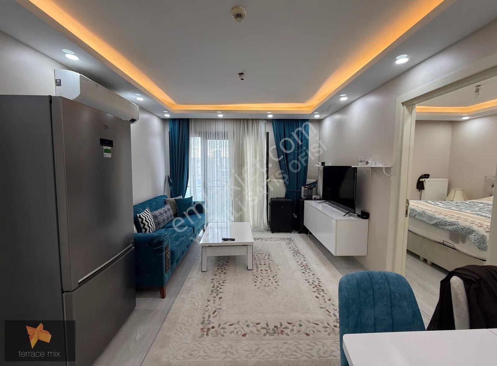 Terrace Mix'te Yüksek Kat Açık Teraslı Temiz Eşyalı 1+1 Daire