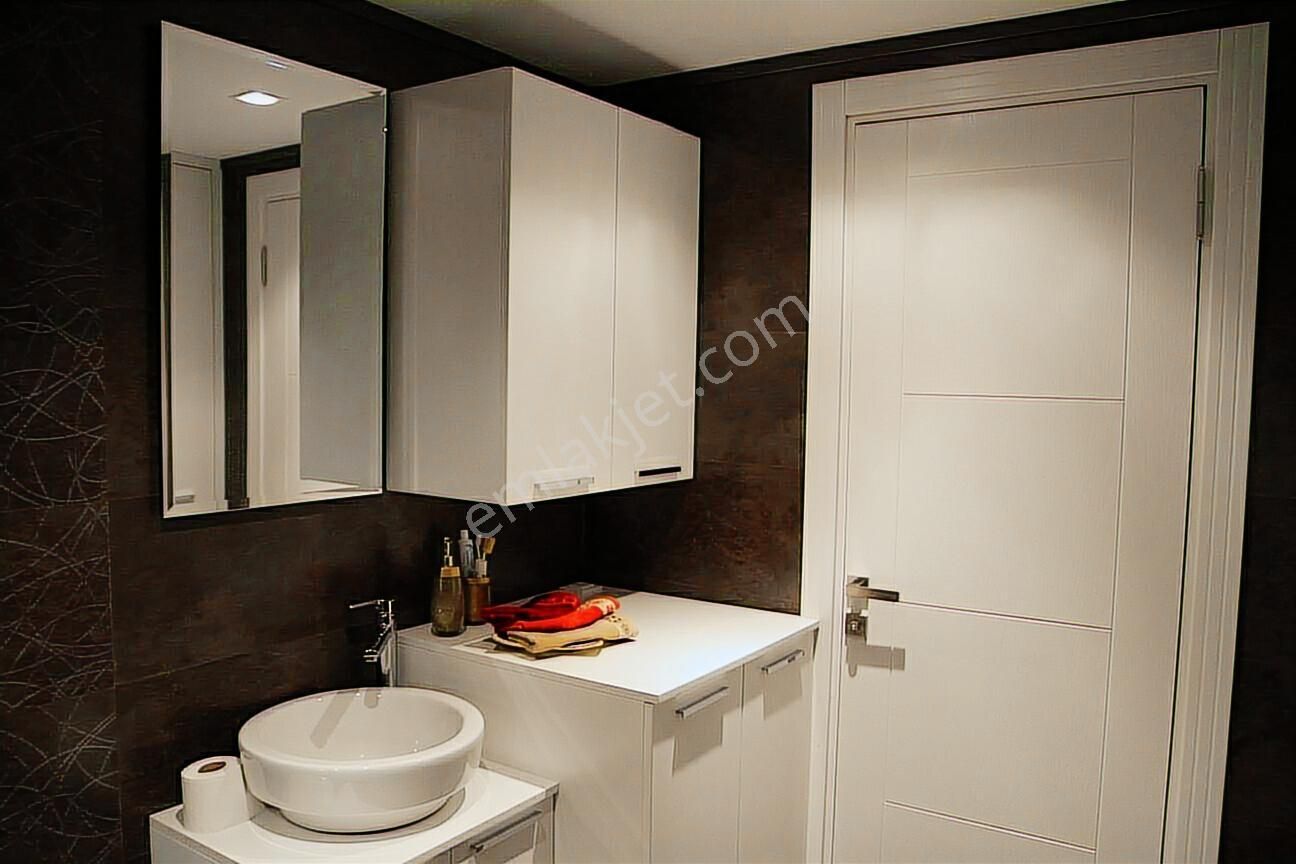 Utkudan Kozyatağında Minibüs Cad. Yakın Balkonlu Satılık 3+1 - Görsel 26