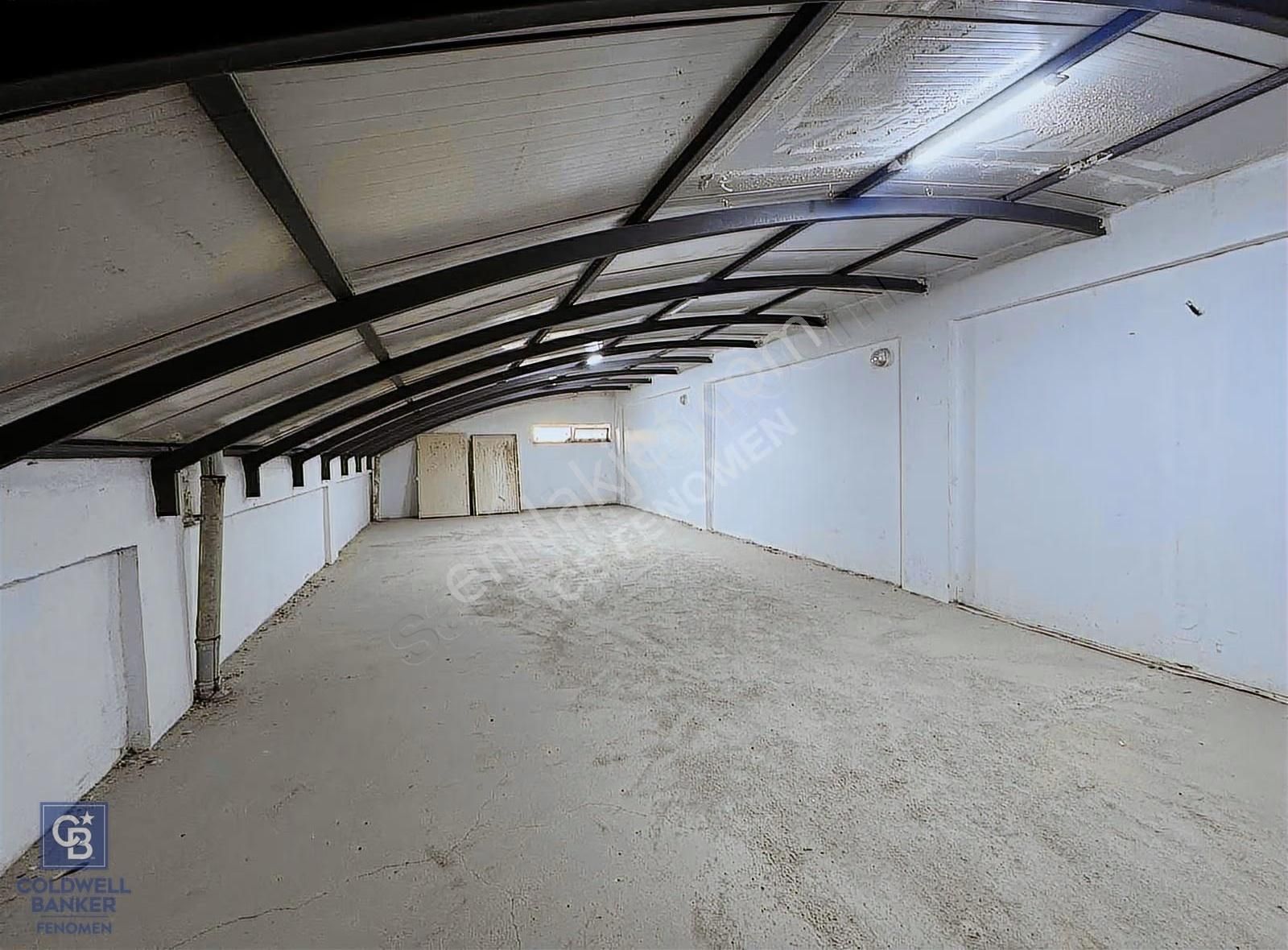 Sultanbeyli Aytop Gıda Sitesi'nde İmalata Uygun 454 M2 Depo - Görsel 10