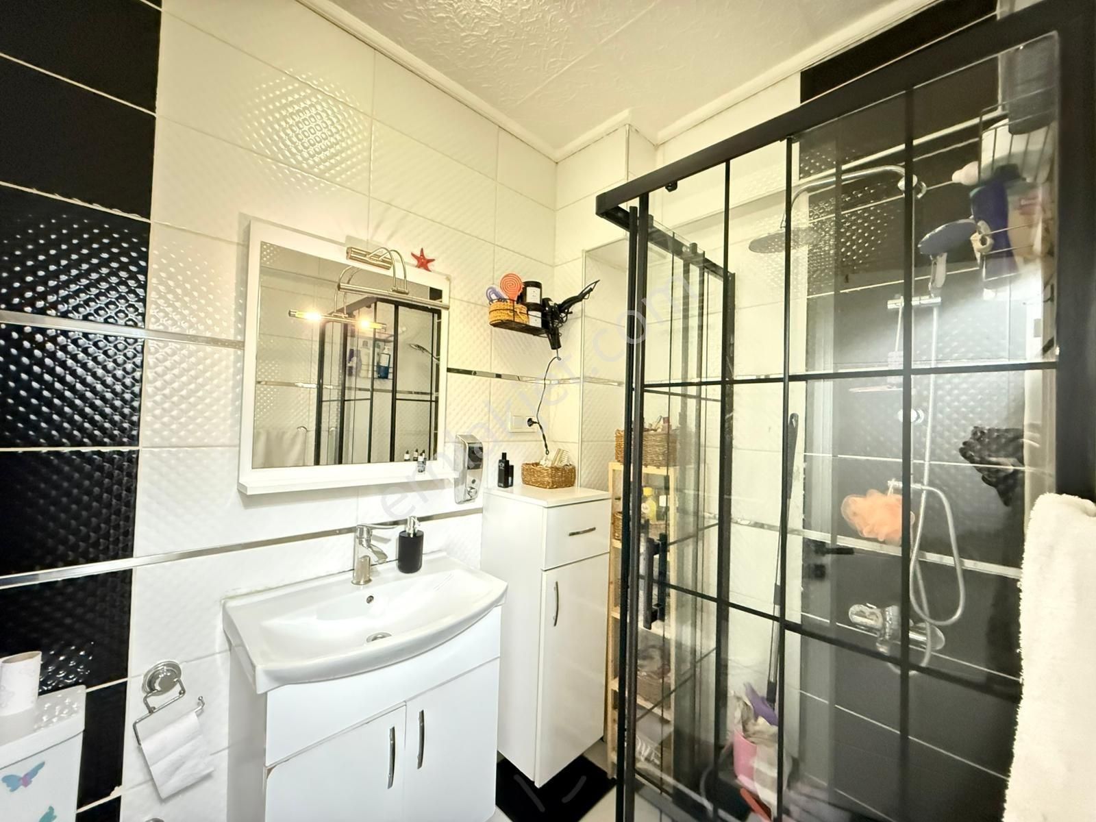 Sınırlı Süre!! Şemsipaşada Acil Satılık 3+1 Fırsat Daire!!! - Görsel 31