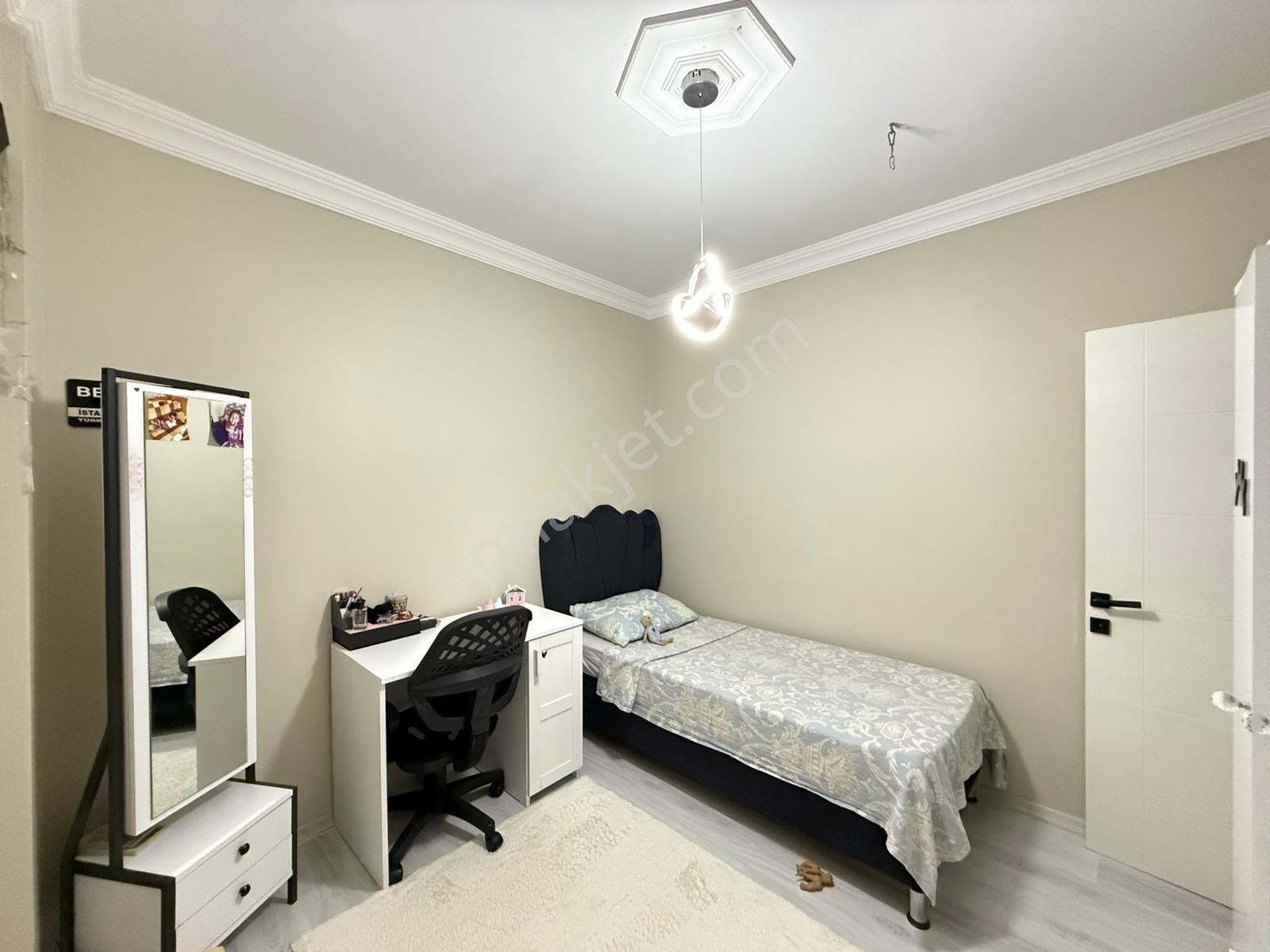 Sınırlı Süre!! Şemsipaşada Acil Satılık 3+1 Fırsat Daire!!! - Görsel 24