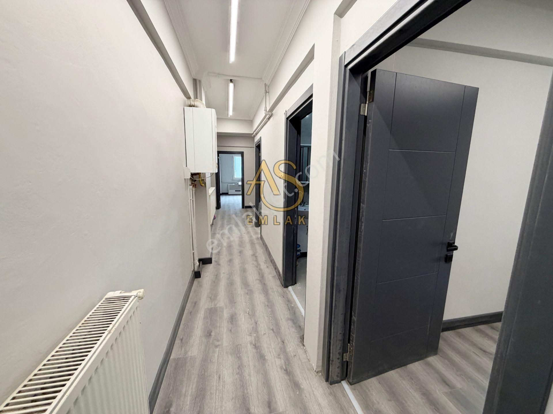 As Emlaktan 2+1 Manzaralı Merkeze Yakın Masrafsız Temiz Daire - Görsel 4