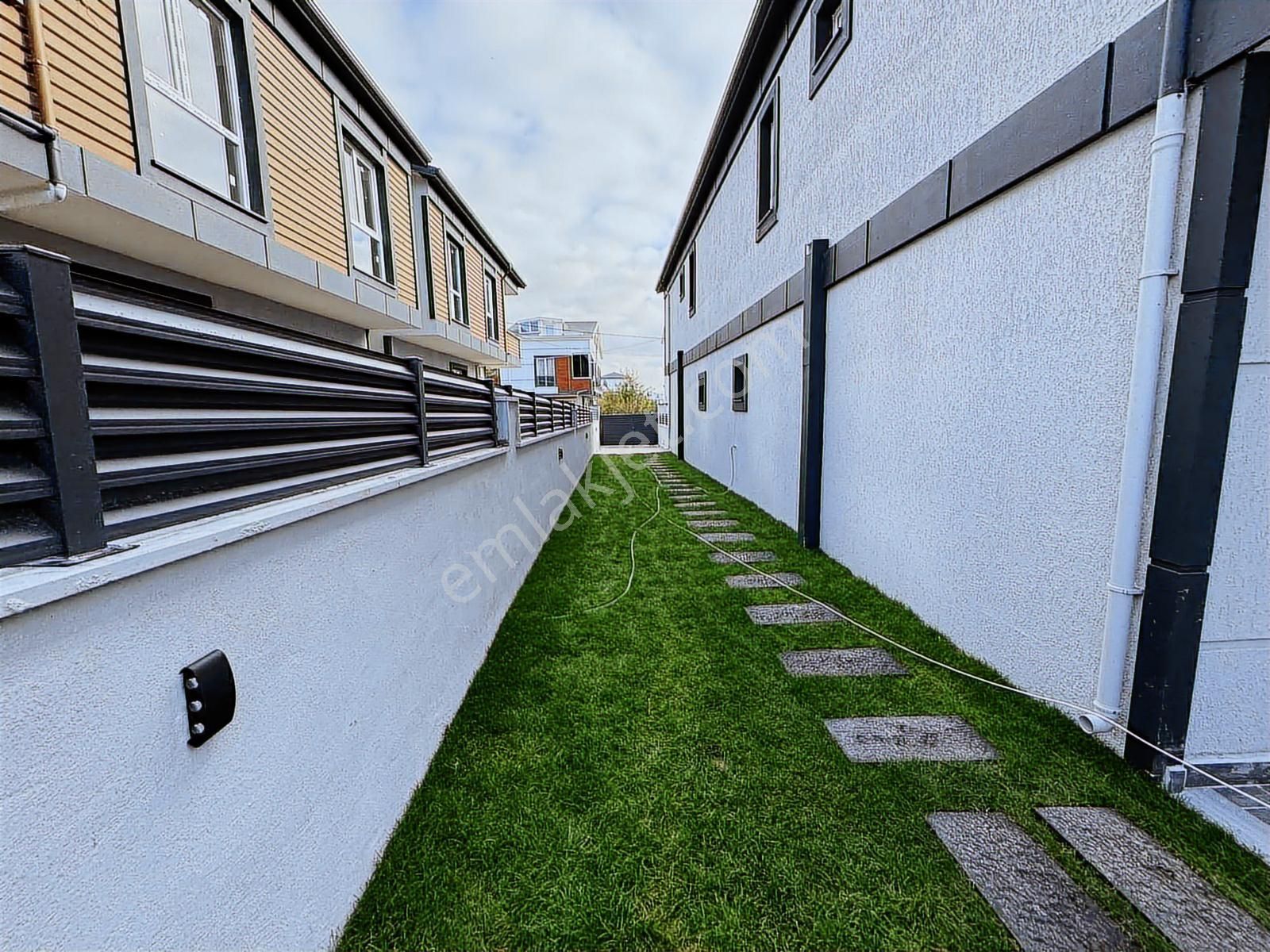 #mega Yapı# Özel Garajlı Geniş 3+1 Ortadan Ayrık Müstakil Yazlık - Görsel 28