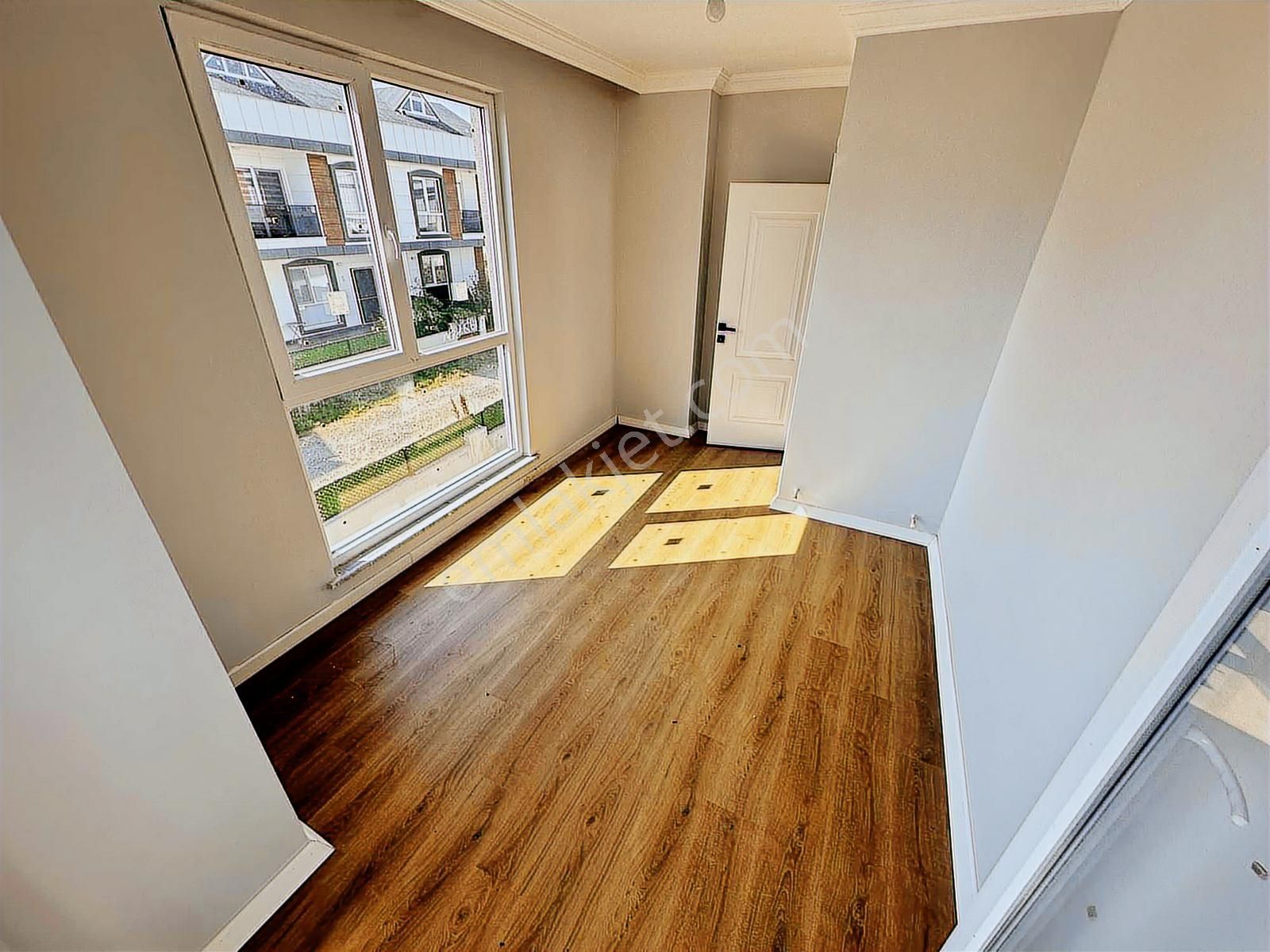 Mega Yapıdan Merkezi Knm Tam Müstakil İskanlı 3+1 Şık Villa - Görsel 29