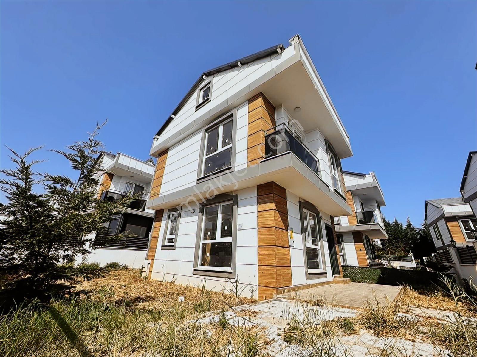 Mega Yapıdan Merkezi Knm Tam Müstakil İskanlı 3+1 Şık Villa - Görsel 19