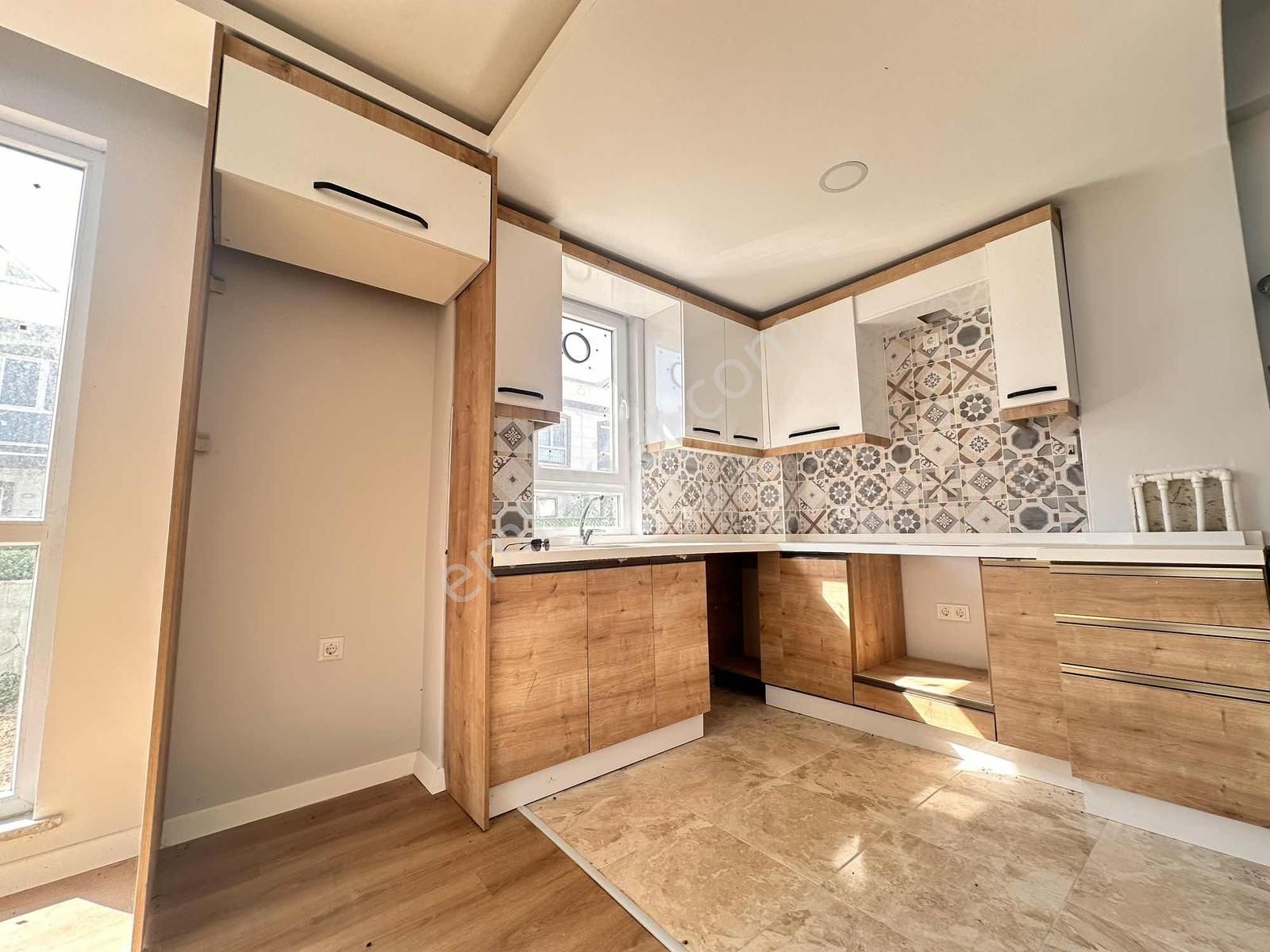 Mega Yapıdan Merkezi Knm Tam Müstakil İskanlı 3+1 Şık Villa - Görsel 23