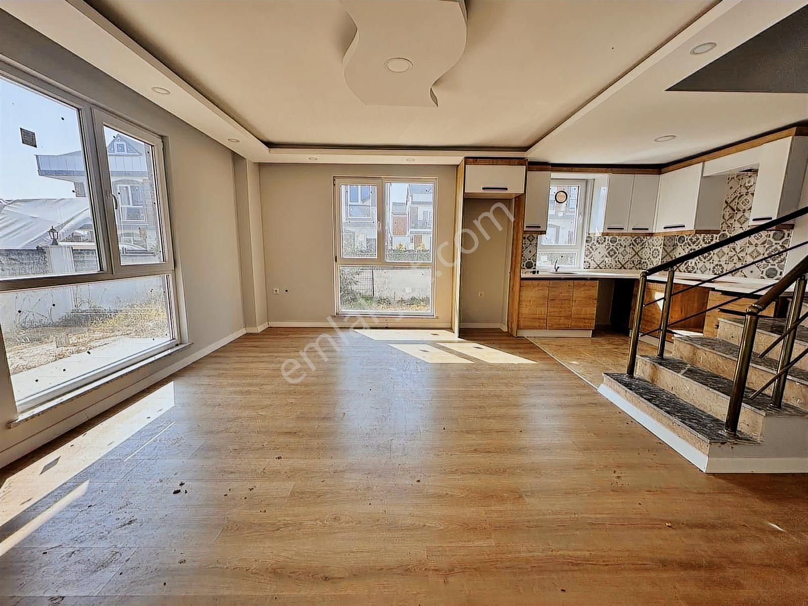 Mega Yapıdan Merkezi Knm Tam Müstakil İskanlı 3+1 Şık Villa - Görsel 4