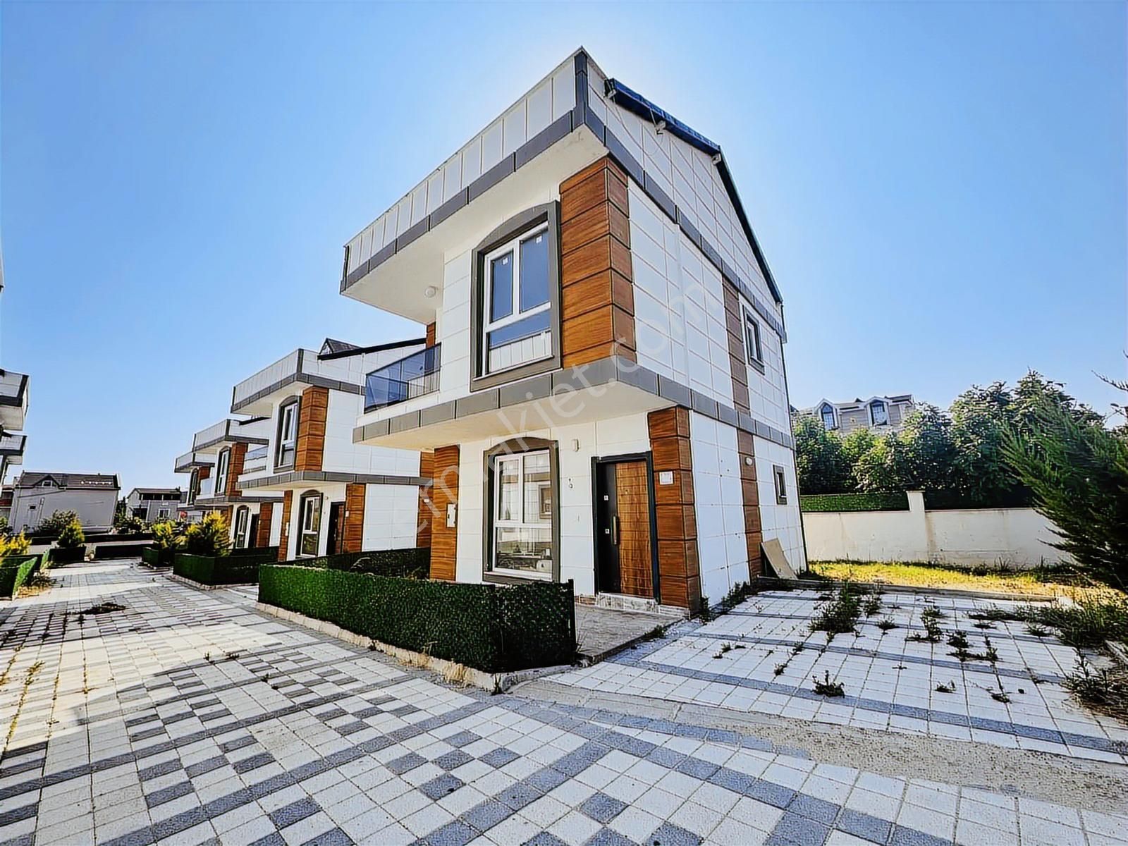 Mega Yapıdan Merkezi Knm Tam Müstakil İskanlı 3+1 Şık Villa - Görsel 7