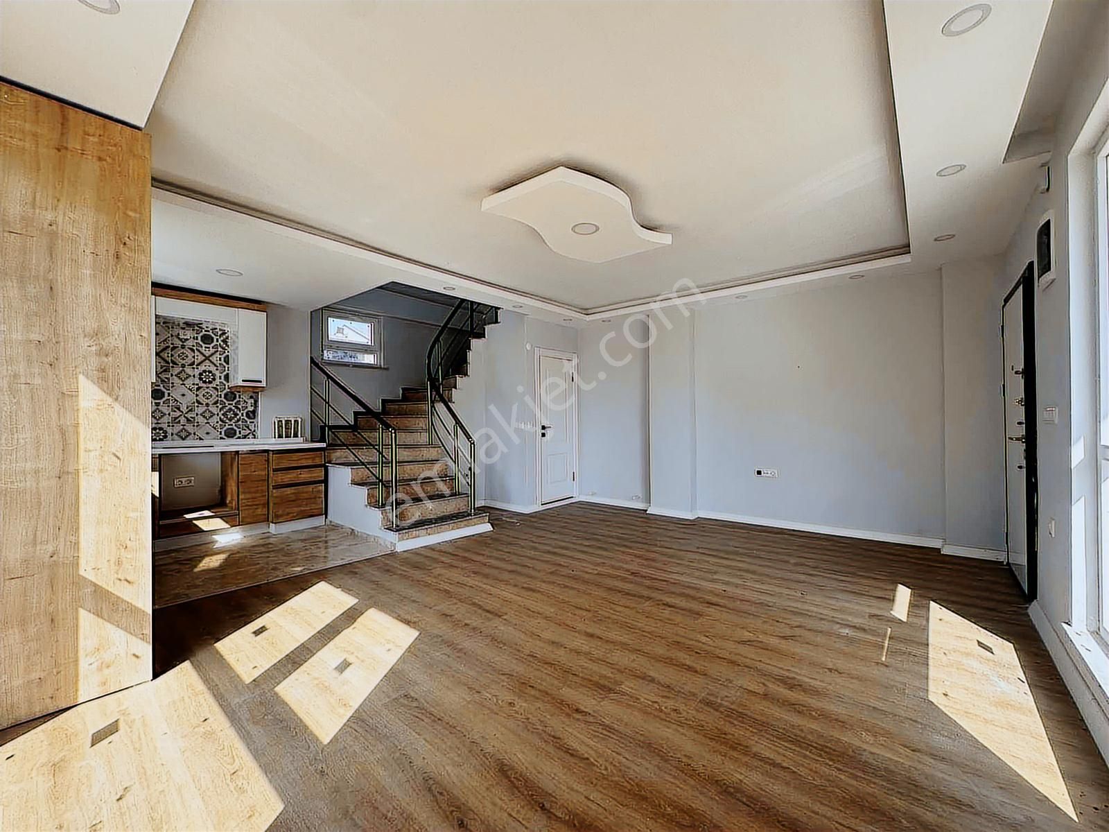 Mega Yapıdan Merkezi Knm Tam Müstakil İskanlı 3+1 Şık Villa - Görsel 24