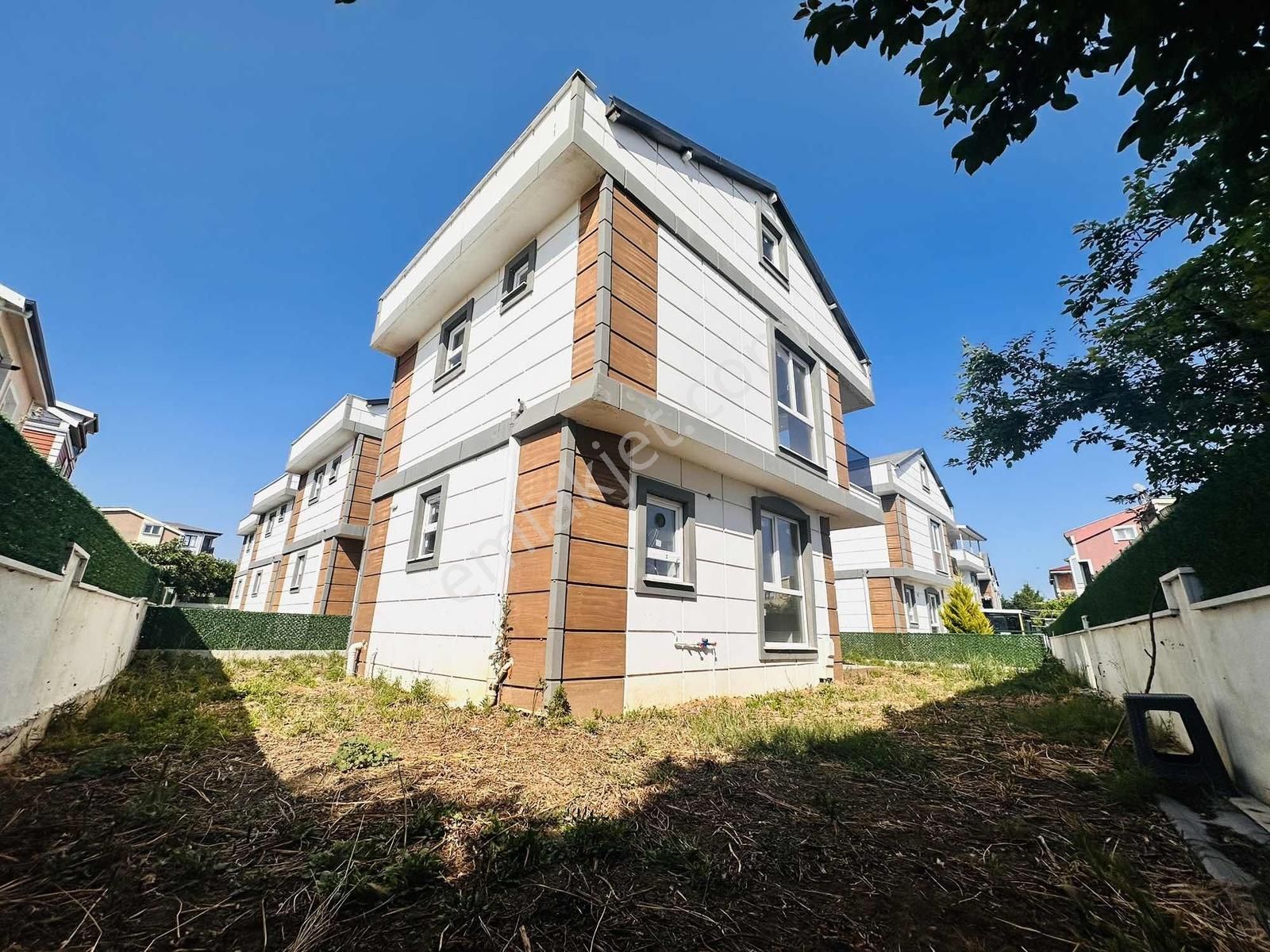 Mega Yapıdan Merkezi Knm Tam Müstakil İskanlı 3+1 Şık Villa - Görsel 12