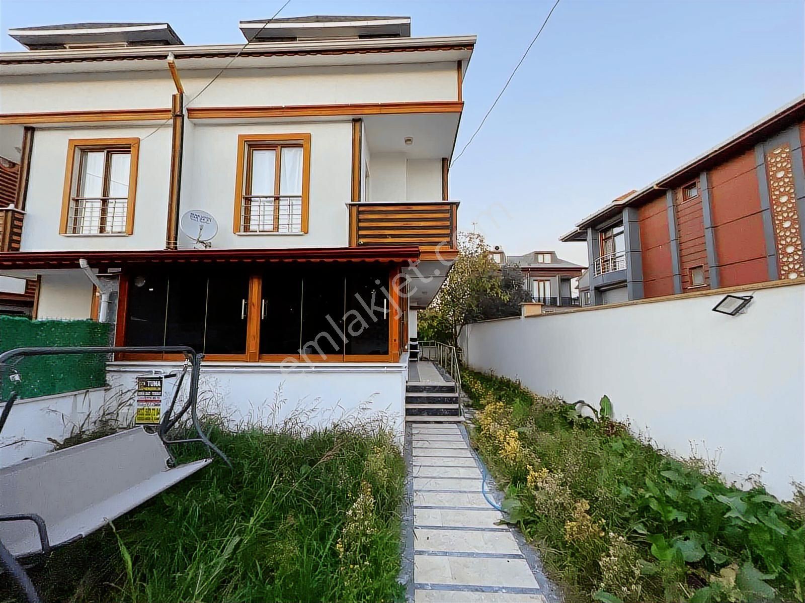 #mega Yapı# İster Satılık İster Kiralık Denize 100m 4+1 Villa - Görsel 3