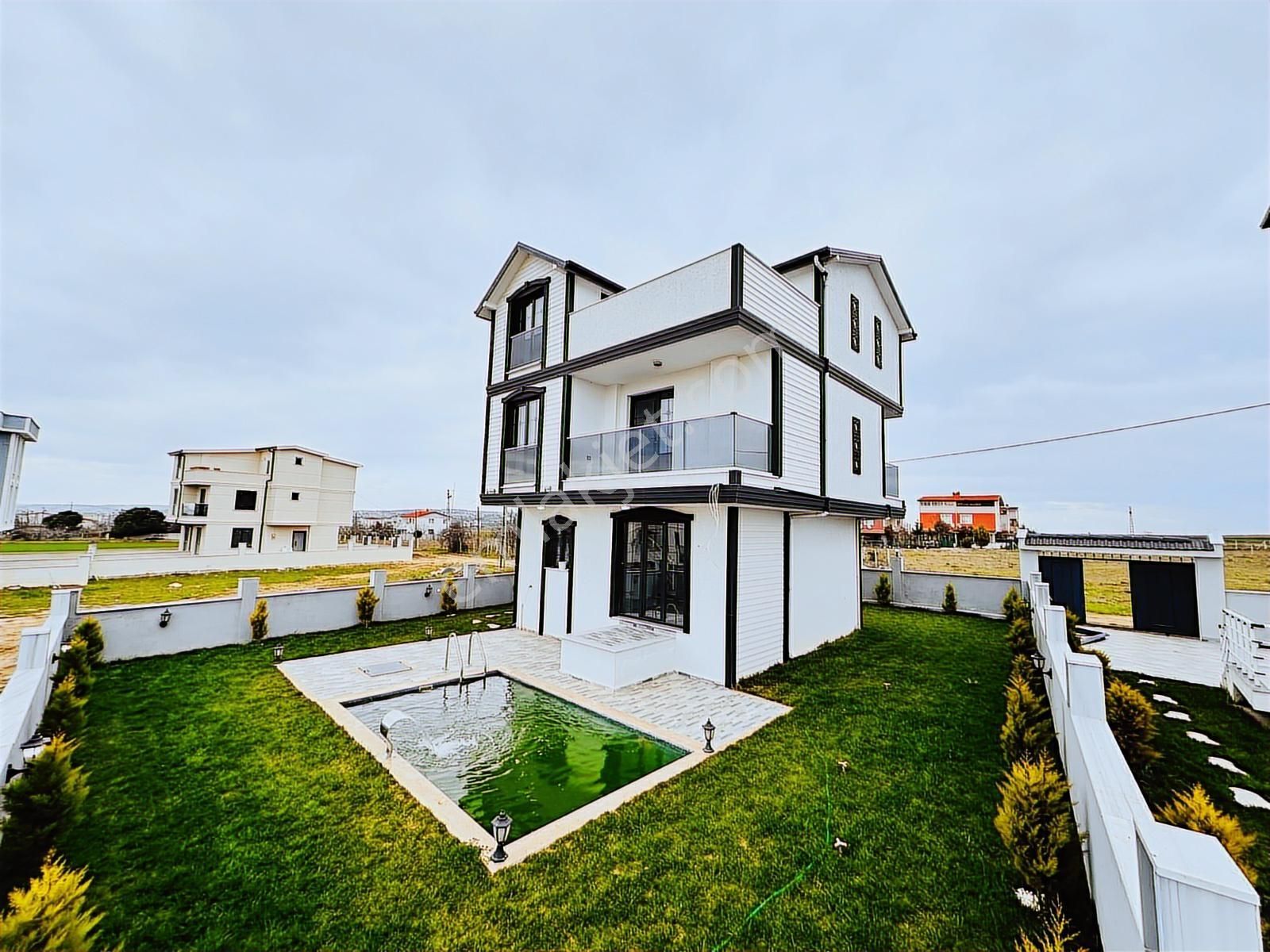 Mega Yapıdan 330m² Arsa İçinde Havuzlu İskanlı 5+1 Lüx Müstakil - Görsel 25