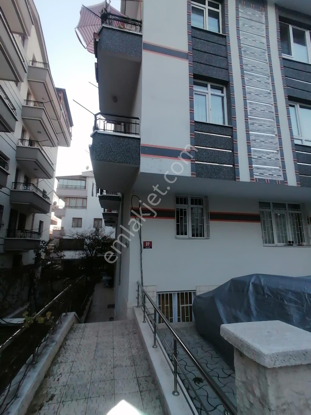 Yeşiloğlu Emlaktan Yenimahalle Merkezde Metro Yakınında Bakımlı Katta 3+1 - Görsel 22