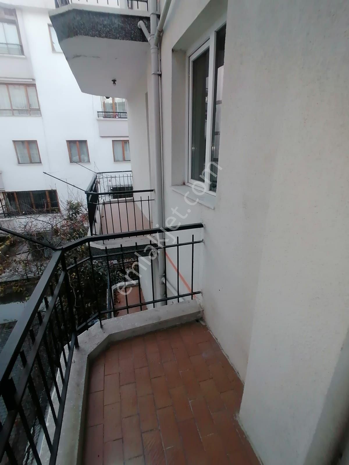 Yeşiloğlu Emlaktan Yenimahalle Merkezde Metro Yakınında Bakımlı Katta 3+1 - Görsel 6