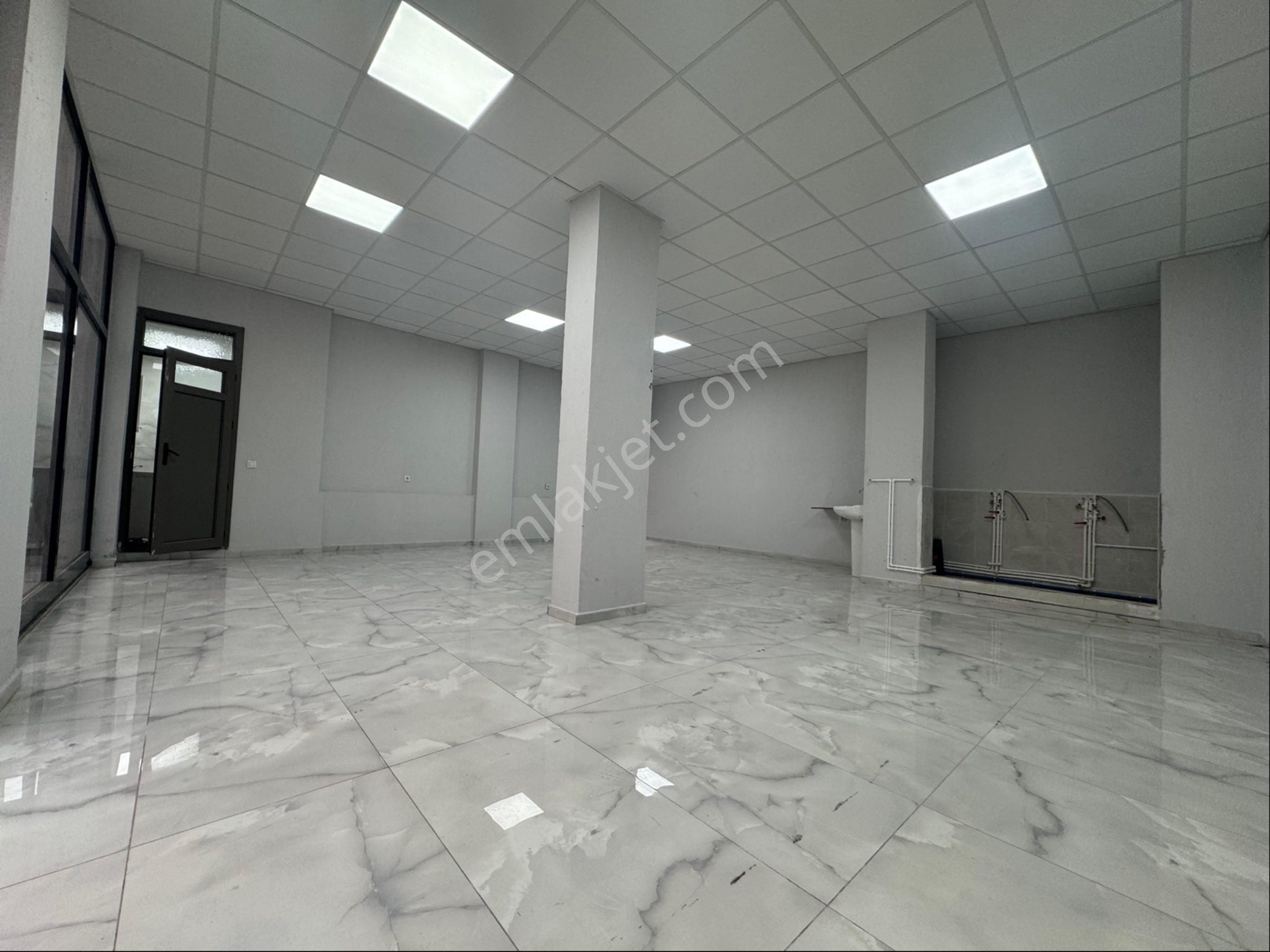 Buca Göksu Mah. Cadde Üzeri 95 M2. Kiralık Dükkan - Görsel 11