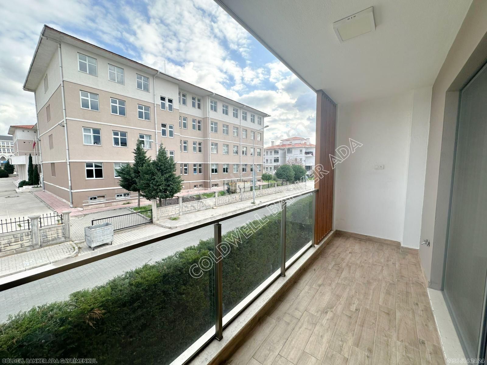 Çeşme Reisdere De 1+1 Lüks Daire - Görsel 10