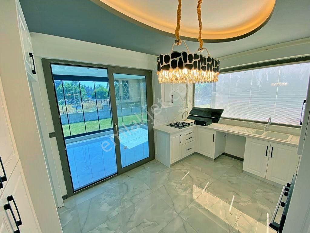 Uytundan Edremitte Havuzlu Yerden Isıtmalı Ultralüks 4+1 Villa - Görsel 28