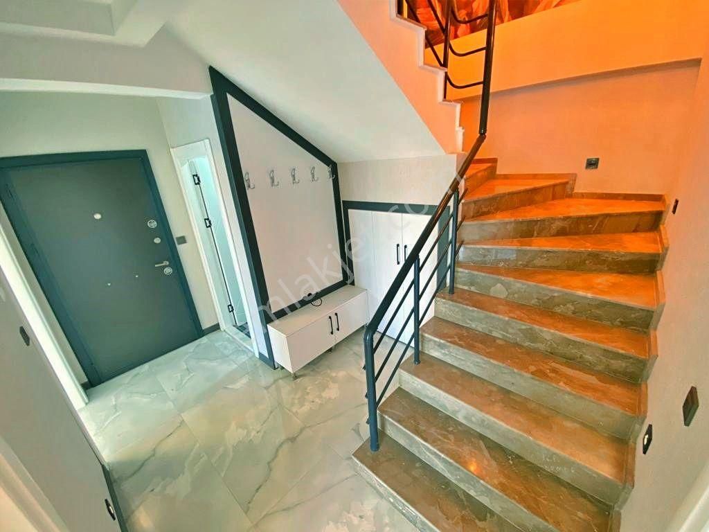 Uytundan Edremitte Havuzlu Yerden Isıtmalı Ultralüks 4+1 Villa - Görsel 22