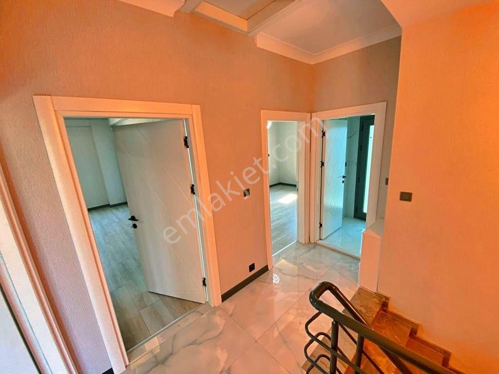 Uytundan Edremitte Havuzlu Yerden Isıtmalı Ultralüks 4+1 Villa - Görsel 35