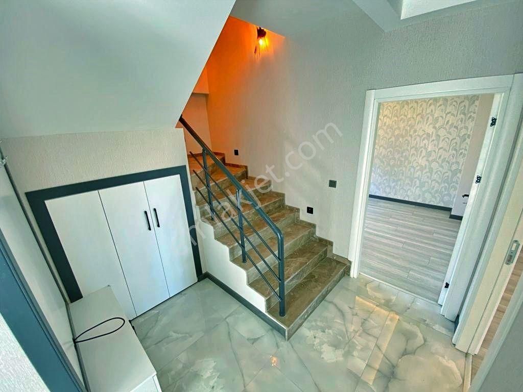 Uytundan Edremitte Havuzlu Yerden Isıtmalı Ultralüks 4+1 Villa - Görsel 7