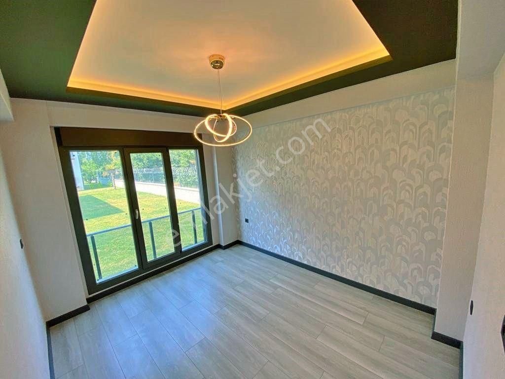 Uytundan Edremitte Havuzlu Yerden Isıtmalı Ultralüks 4+1 Villa - Görsel 34