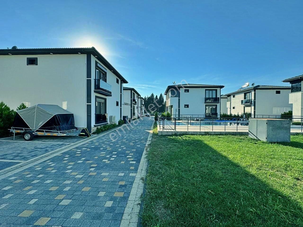 Uytundan Edremitte Havuzlu Yerden Isıtmalı Ultralüks 4+1 Villa - Görsel 18