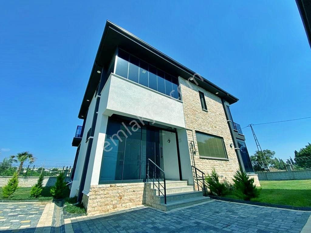 Uytundan Edremitte Havuzlu Yerden Isıtmalı Ultralüks 4+1 Villa - Görsel 29