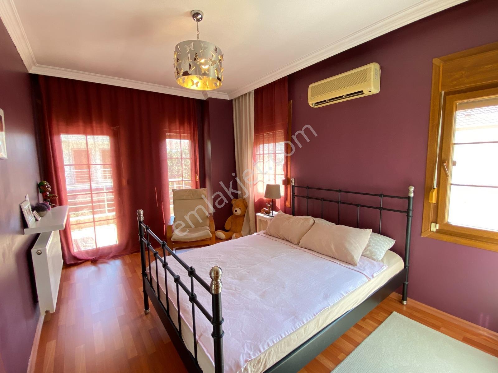 Ayvalık Çamlık Laka'da Doğa İle İç İçe 3+1 Satılık Villa - Görsel 23