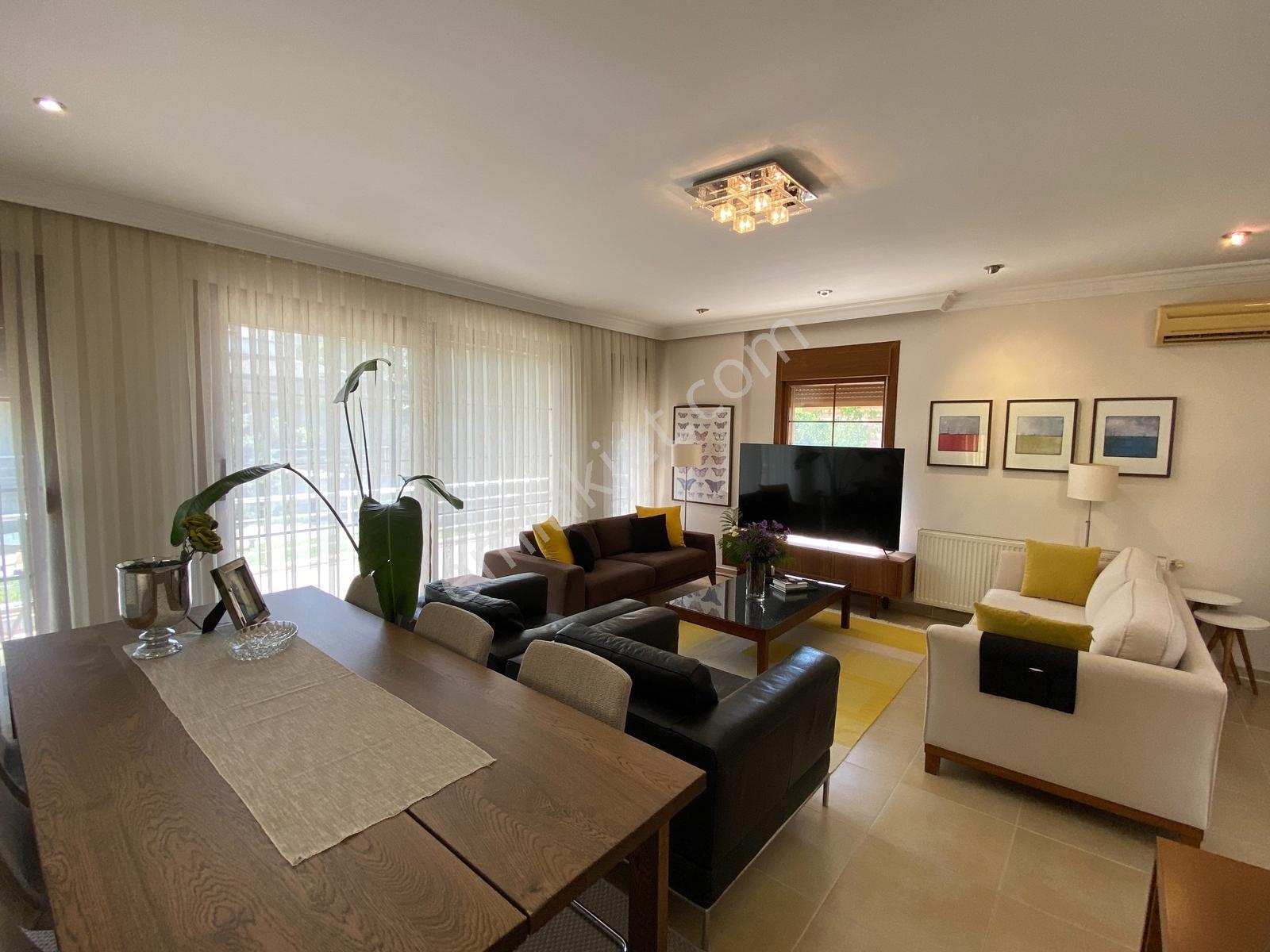 Ayvalık Çamlık Laka'da Doğa İle İç İçe 3+1 Satılık Villa - Görsel 7