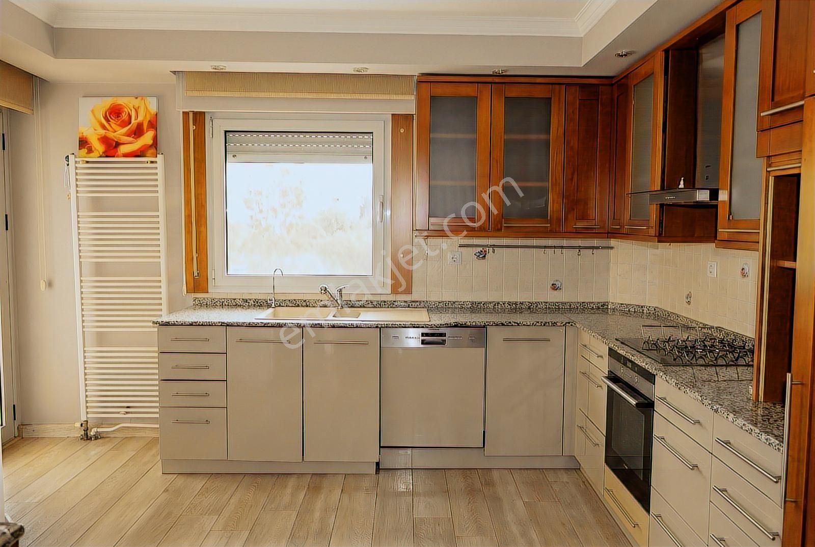 Evka-3 Merkezi Lokasyon Kiralık 3+1 Lüks Daire - Görsel 2