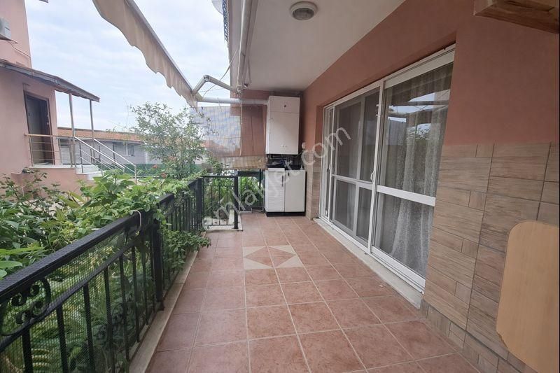 Kuşadası Satılık Kadınlar Denizi’nde Yaz-kış Yaşama Uygun Havuzlu Sitede Eşyalı Villa - Görsel 15