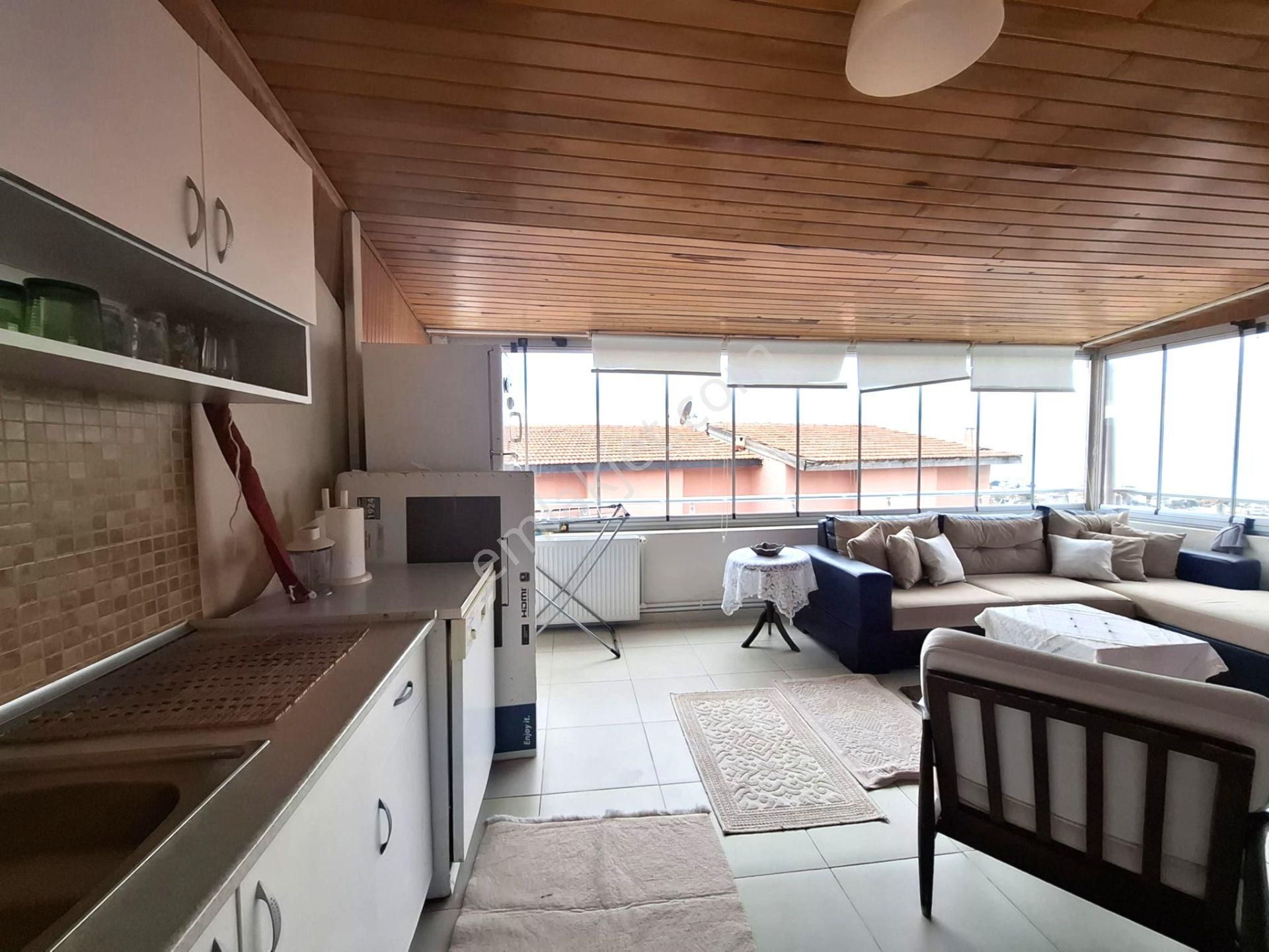 Kuşadası Satılık Kadınlar Denizi’nde Yaz-kış Yaşama Uygun Havuzlu Sitede Eşyalı Villa - Görsel 26