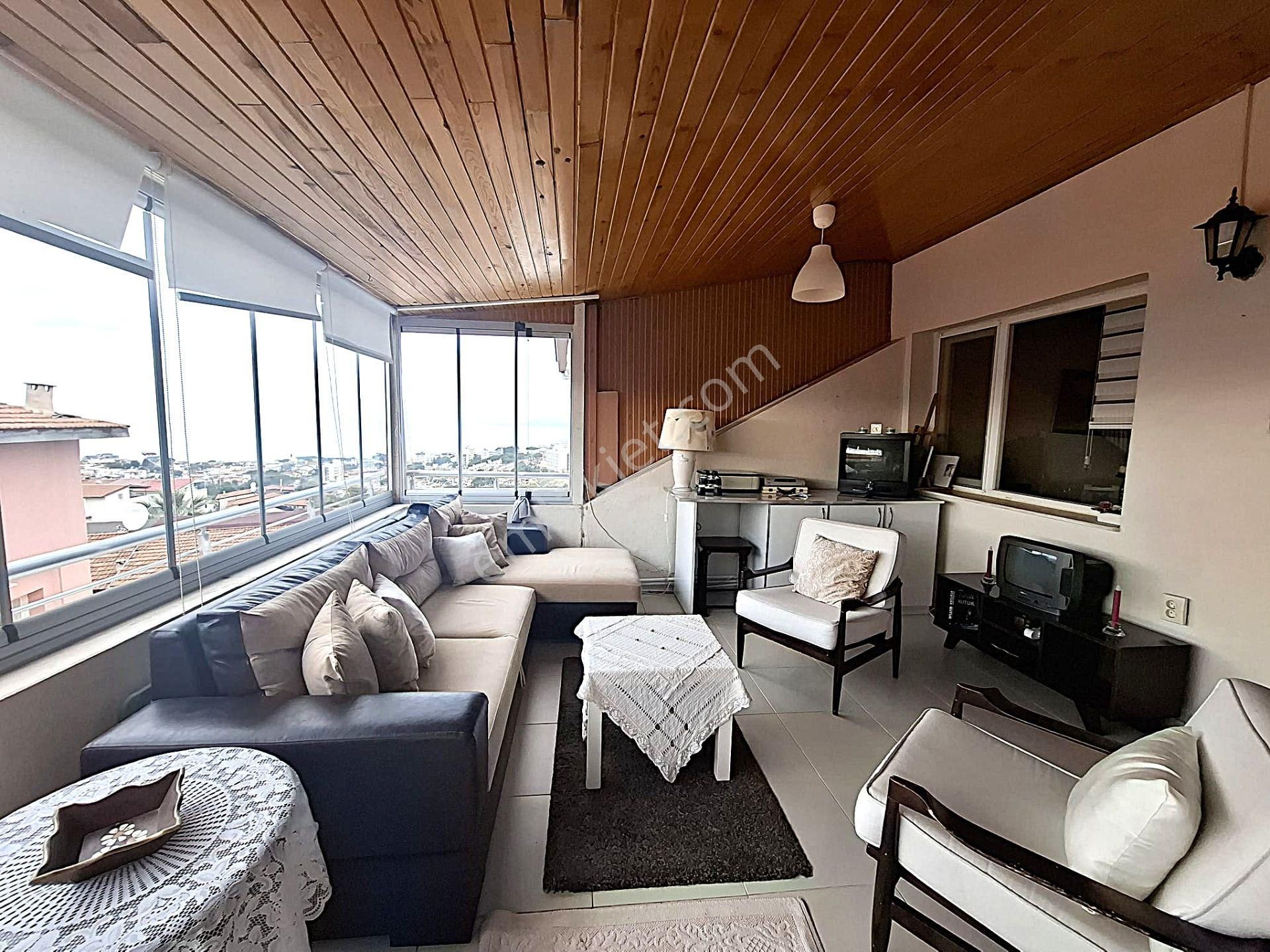 Kuşadası Satılık Kadınlar Denizi’nde Yaz-kış Yaşama Uygun Havuzlu Sitede Eşyalı Villa - Görsel 28