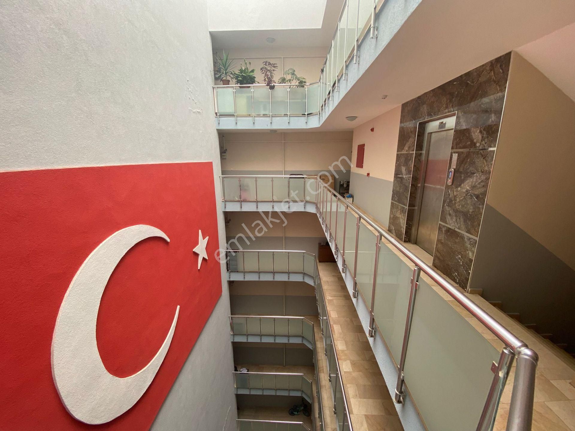 Yalı Gayrimenkul'den Bostancı Site İçerisinde Kiralık 3+1 Daire - Görsel 20